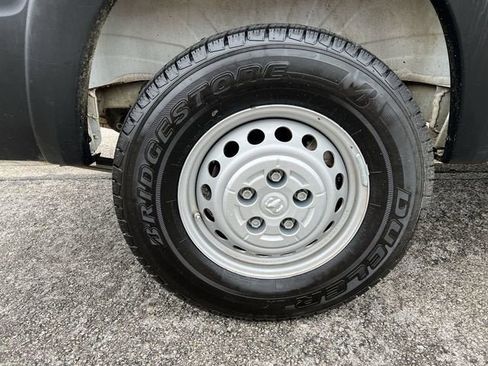 Used 2025 RAM ProMaster 2500 w/ Convenience Group FWD image 30