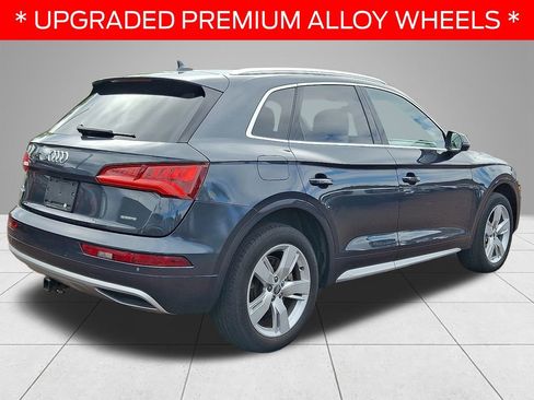 Used 2019 Audi Q5 2.0T Premium Plus w/ Premium Plus Package image 4