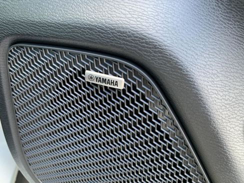 New 2025 Mitsubishi Outlander SE image 25