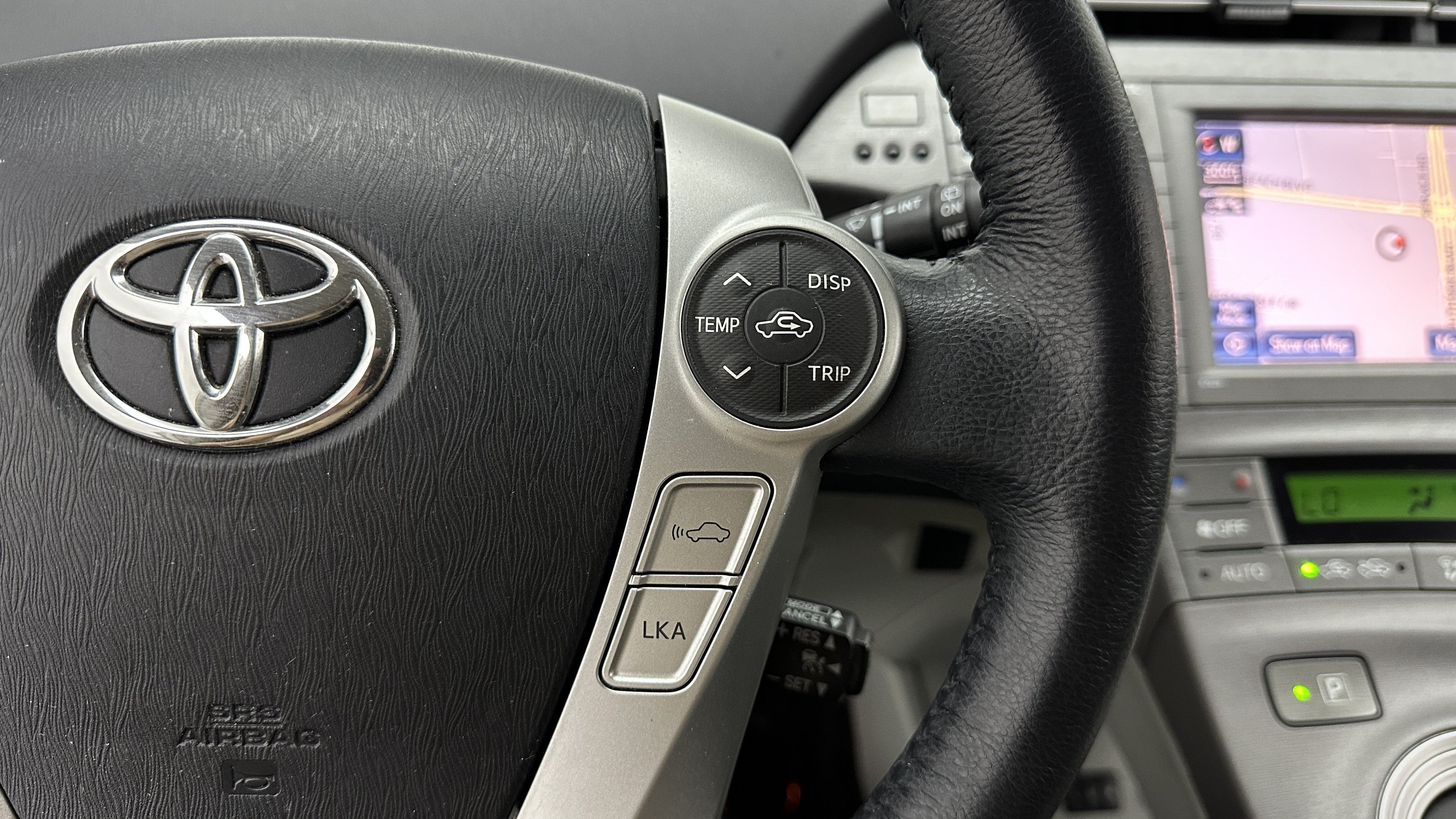 Used 2015 Toyota Prius Five w/ Advanced Technology Package FWD image 21