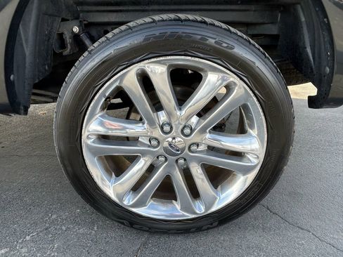 Used 2014 Ford F150 Limited image 24