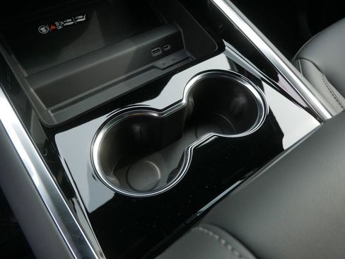 Used 2026 Chevrolet Tahoe LT w/ Comfort Package image 26