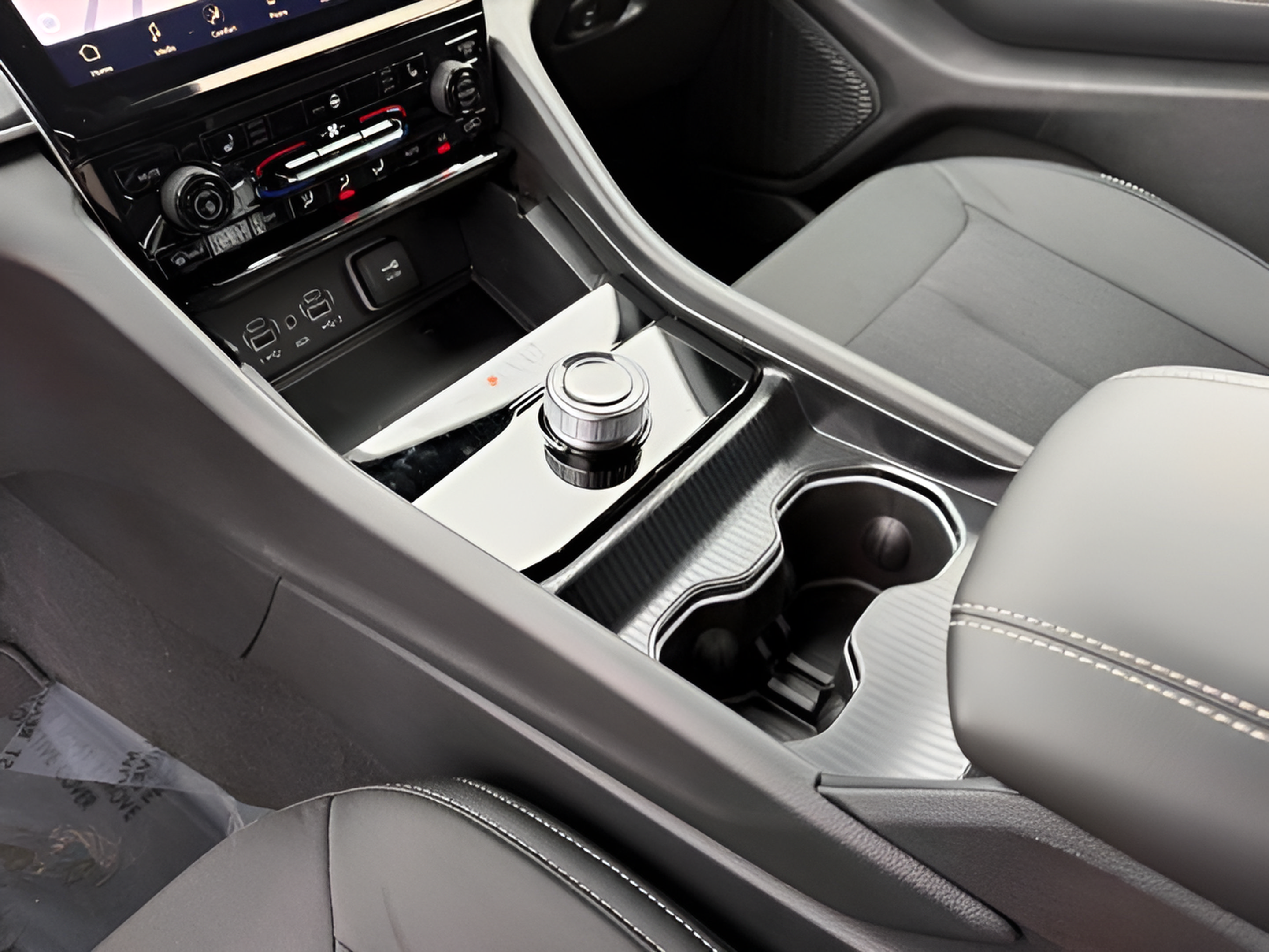 New 2027 Jeep Grand Cherokee Laredo X AWD/4WD image 27