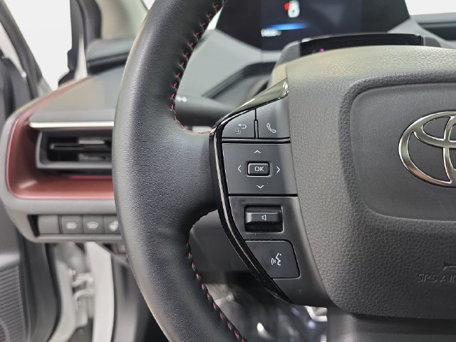 Certified 2024 Toyota Prius Prime FWD image 14
