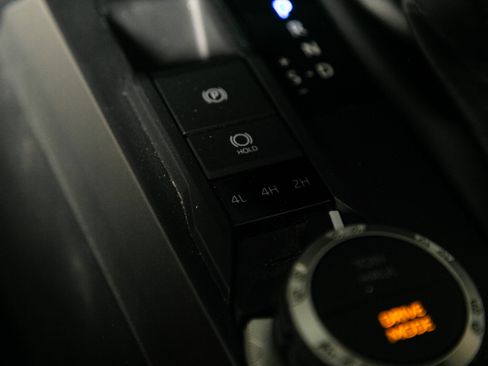 Used 2024 Toyota Tacoma TRD Sport image 35