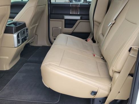 Used 2019 Ford F150 Lariat image 8