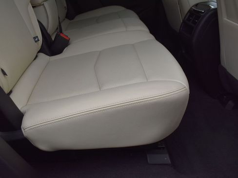 Certified 2023 Cadillac XT5 Sportv w/ Technology Package image 34