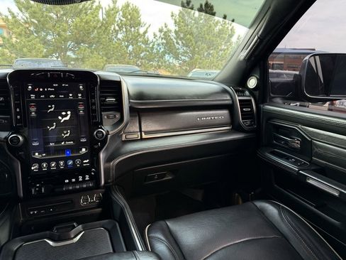 Used 2019 RAM 2500 Limited image 30