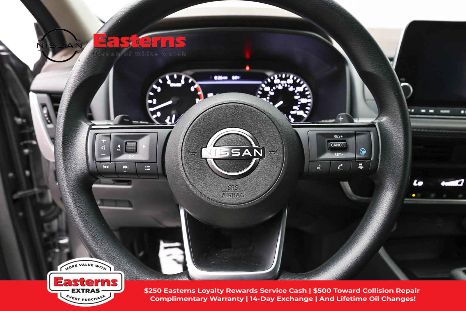 Used 2023 Nissan Rogue SV AWD/4WD image 10