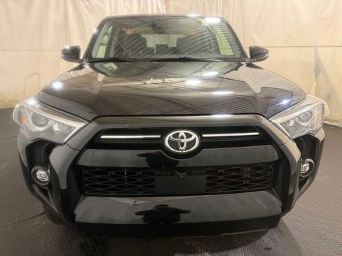 Certified 2024 Toyota 4Runner SR5 Premium w/ Moonroof Package image 3