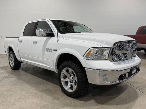 Used 2013 RAM 1500 Laramie w/ Convenience Group AWD/4WD image 5