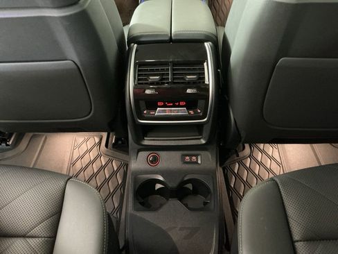 Certified 2025 BMW X7 xDrive40i AWD/4WD image 27