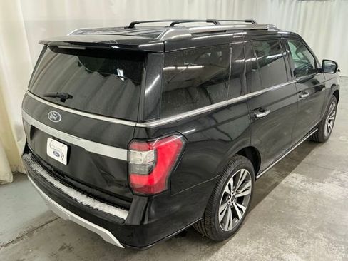 Used 2020 Ford Expedition Platinum image 2