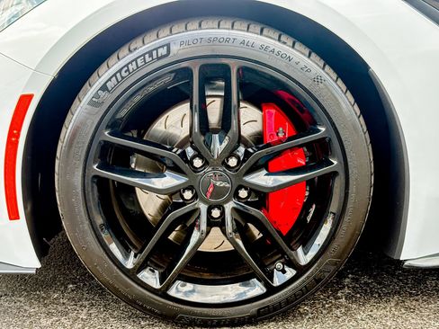 Used 2017 Chevrolet Corvette Stingray Coupe image 18