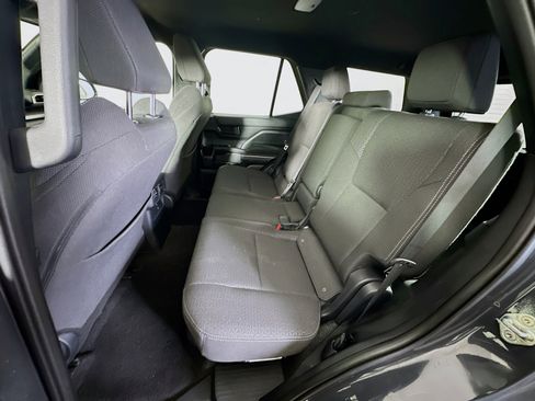 Used 2025 Toyota 4Runner SR5 image 28