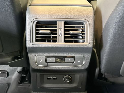 Used 2025 Audi SQ5 Prestige w/ Prestige Package AWD/4WD image 24