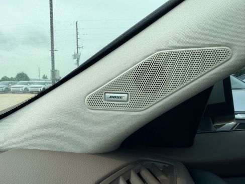 Used 2023 Nissan Rogue Platinum FWD image 19