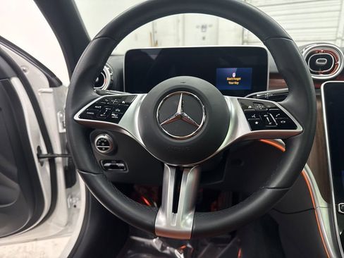 Used 2025 Mercedes-Benz C 300 Sedan image 17