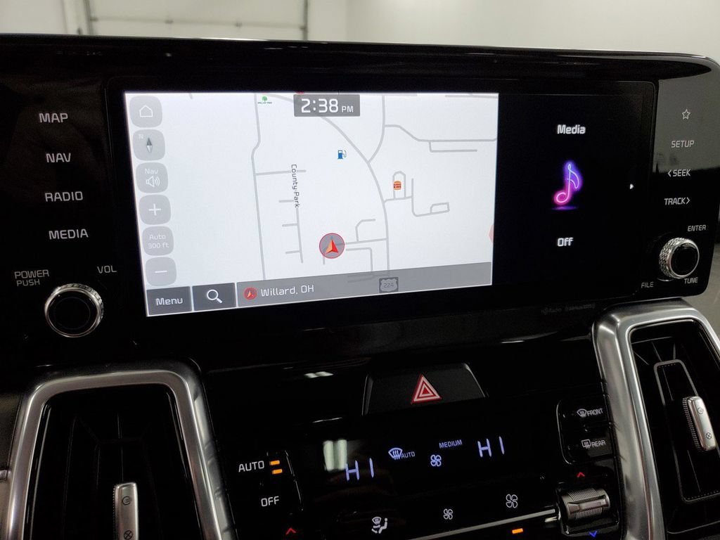 Used 2023 Kia Sorento SX FWD image 18