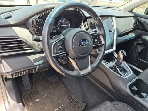 Used 2022 Subaru Outback Premium AWD/4WD image 10