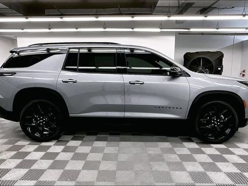 Used 2026 Chevrolet Traverse RS AWD/4WD image 15