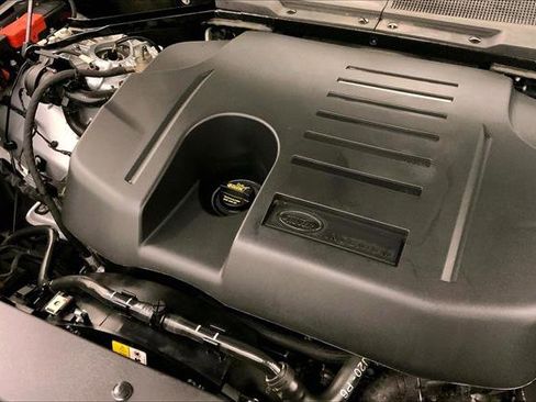 Used 2020 Land Rover Defender 110 SE image 31