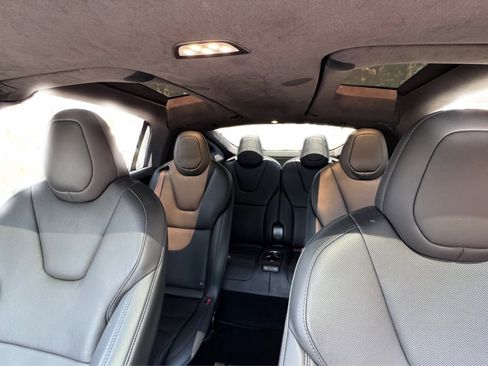 Used 2022 Tesla Model X AWD/4WD image 21