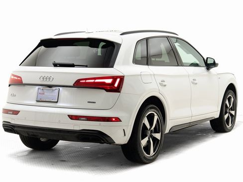 Used 2022 Audi Q5 2.0T Premium Plus w/ Premium Plus Package image 3