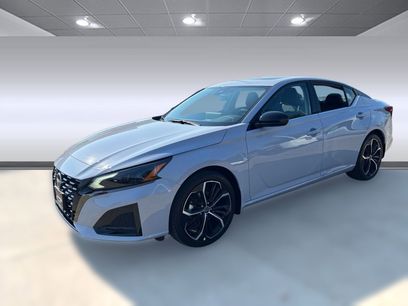 New 2025 Nissan Altima 2.5 SR w/ SR Premium Package