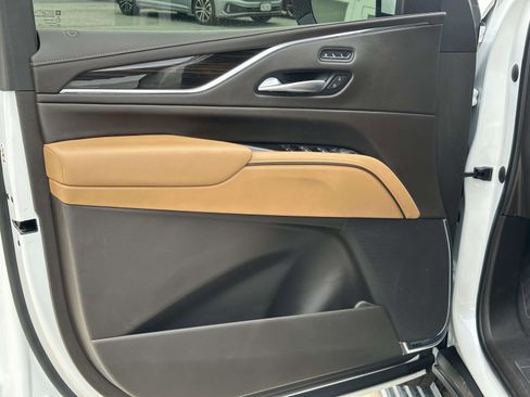 Used 2023 Cadillac Escalade ESV Sport w/ LPO, ONYX Package image 16