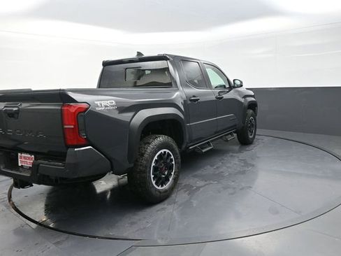 Used 2025 Toyota Tacoma TRD Off-Road w/ TRD Off Road Upgrade Package image 8