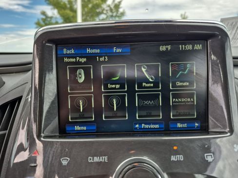 Used 2015 Chevrolet Volt FWD image 32