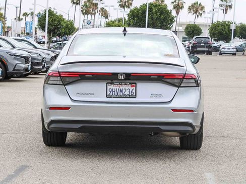 Used 2023 Honda Accord Sport image 8