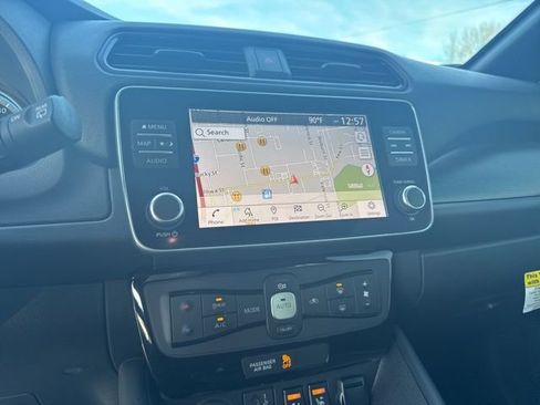 Used 2024 Nissan Leaf SV Plus image 23