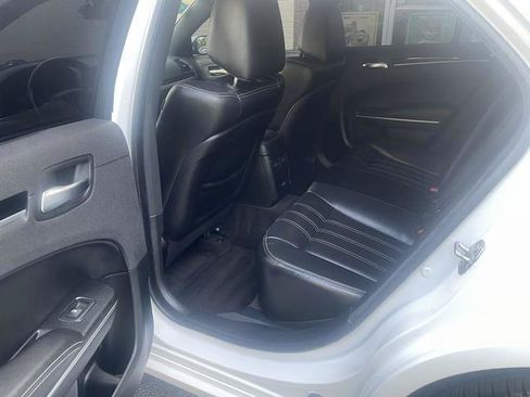 Used 2018 Chrysler 300 S AWD/4WD image 16