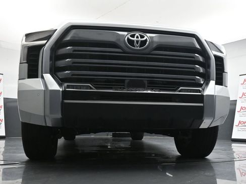 Used 2025 Toyota Tundra Limited w/ Power Package image 29