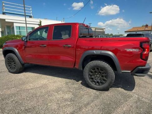 Used 2024 Chevrolet Colorado Trail Boss AWD/4WD image 6