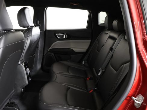 Used 2025 Jeep Compass Limited AWD/4WD image 33