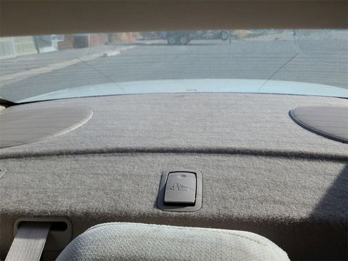 Used 2008 Chevrolet Impala LT image 30