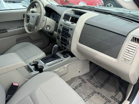 Used 2011 Ford Escape 2WD Hybrid image 10
