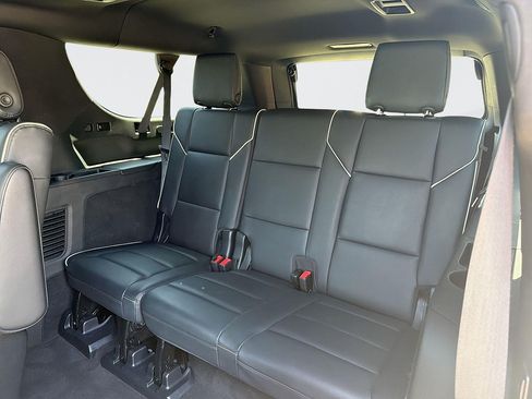 Certified 2023 Cadillac Escalade ESV Premium Luxury AWD/4WD image 30