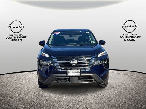 Certified 2025 Nissan Rogue SV AWD/4WD image 2