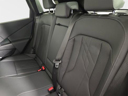 Used 2025 BMW X3 xDrive30i w/ Convenience Package image 17