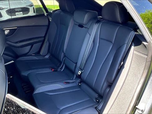 Used 2020 Audi Q8 Prestige AWD/4WD image 19