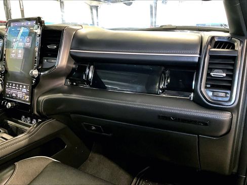 Used 2025 RAM 1500 Limited image 13