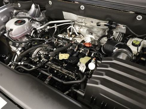 Used 2024 Volkswagen Atlas SEL Premium R-Line image 39