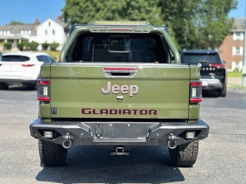 Used 2023 Jeep Gladiator Rubicon w/ LED Lighting Group AWD/4WD image 5