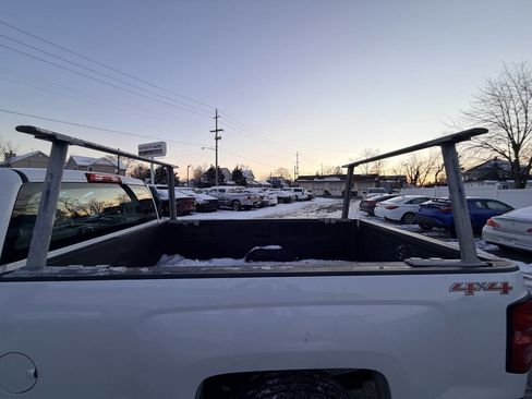 Used 2017 Chevrolet Silverado 1500 W/T w/ Trailering Package image 41