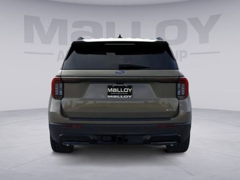 New 2026 Ford Explorer ST-Line w/ ST-Line Street Pack image 5