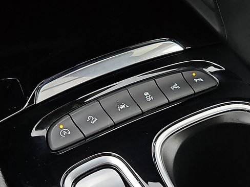 Certified 2023 Buick Envision Avenir image 24